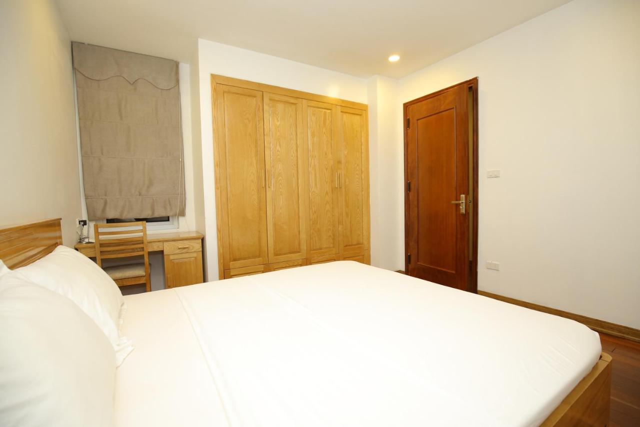 Investland In Truc Bach & Serviced Apartment Ханой Экстерьер фото