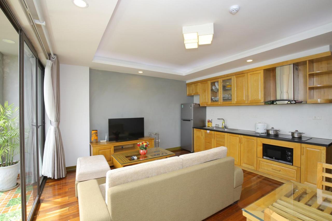 Investland In Truc Bach & Serviced Apartment Ханой Экстерьер фото